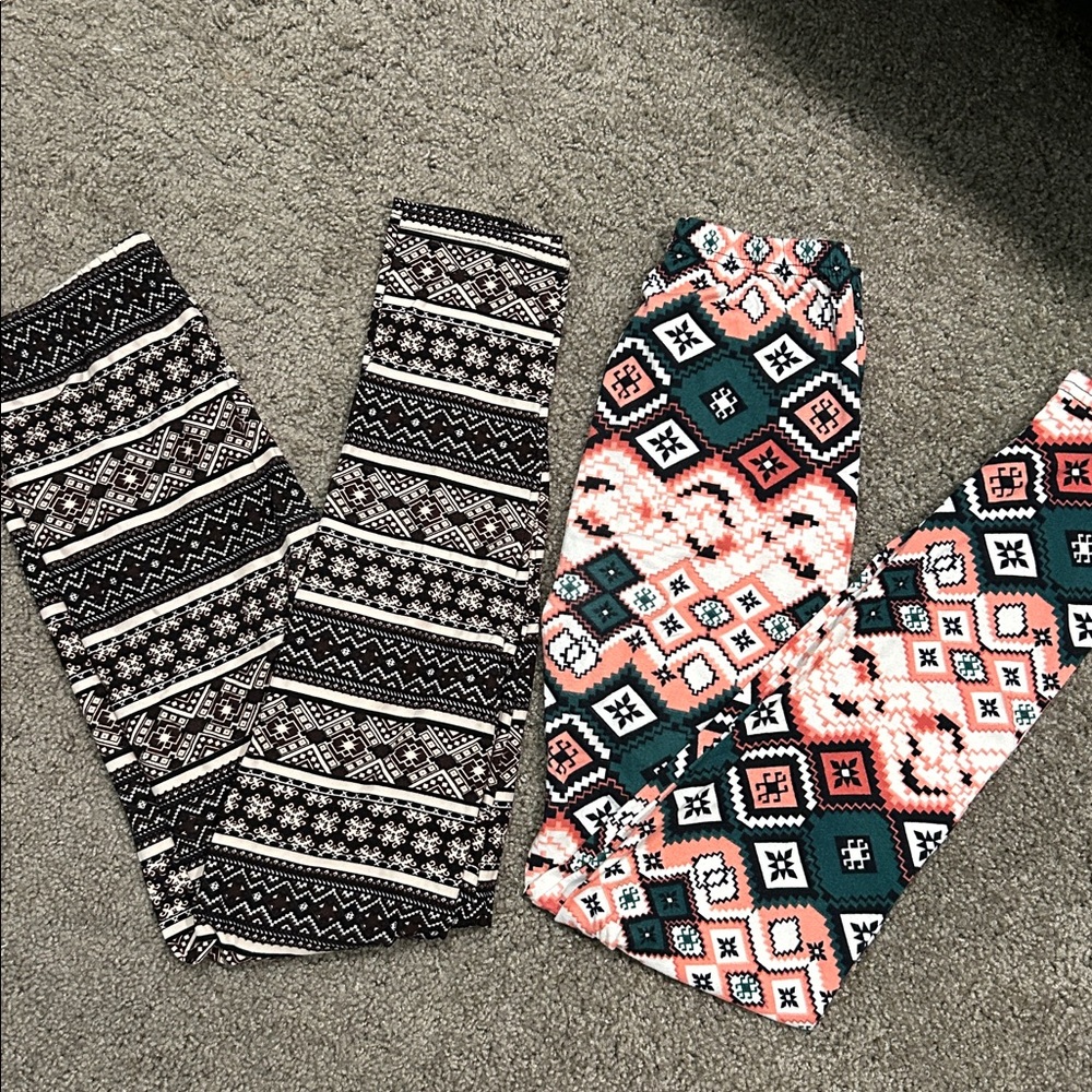 2 Pairs of New Kathy Leggings OS